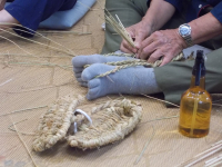 わらぞうり作り