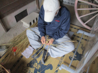 わらぞうり作り